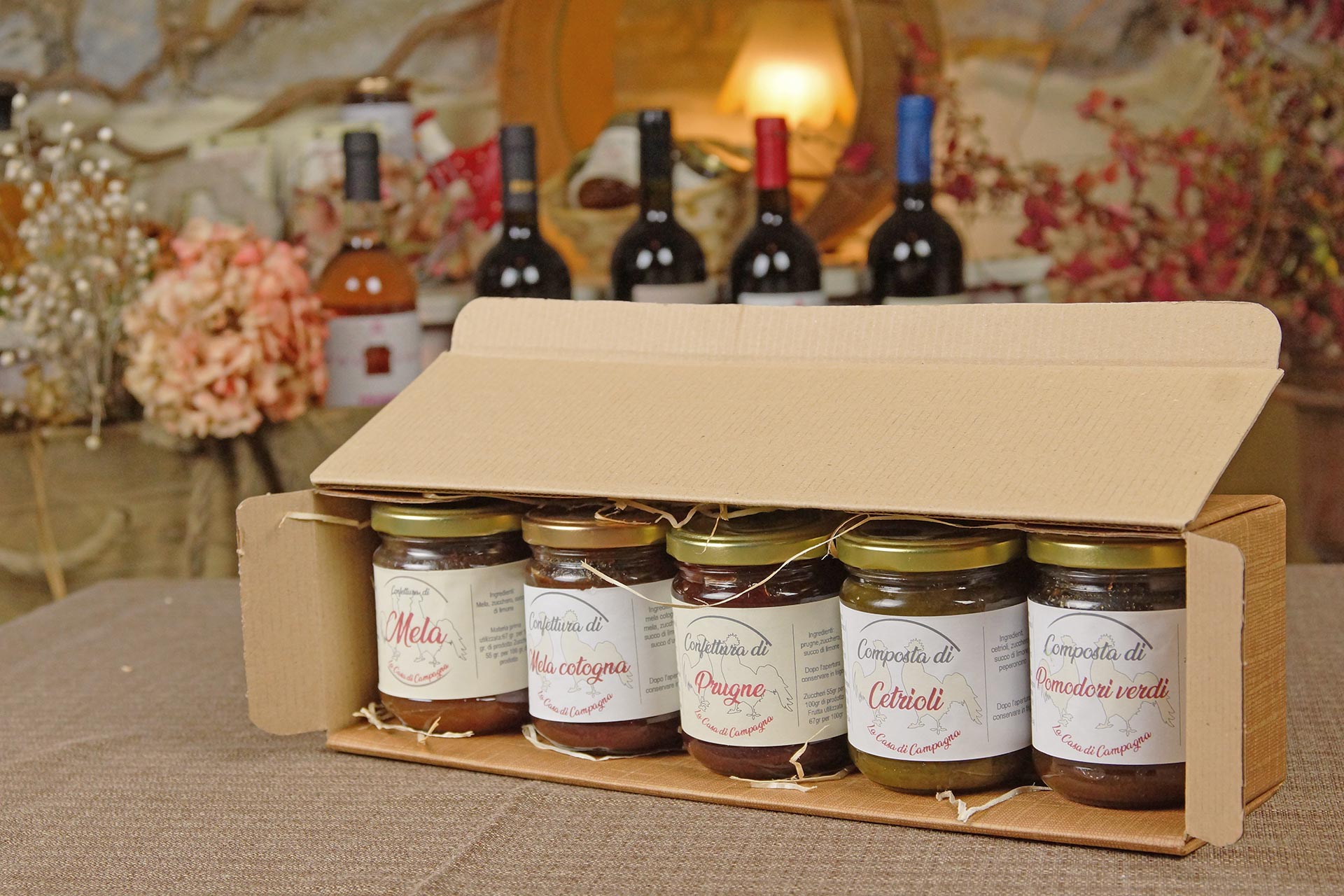 BONTA' IN BARATTOLO<br />
5 confetture e composte da 200 gr<br />
Confettura di prugne<br />
Confettura di mele cotogne<br />
Composta di cetrioli<br />
Composta di pomodori verdi<br />
Confettura di mele