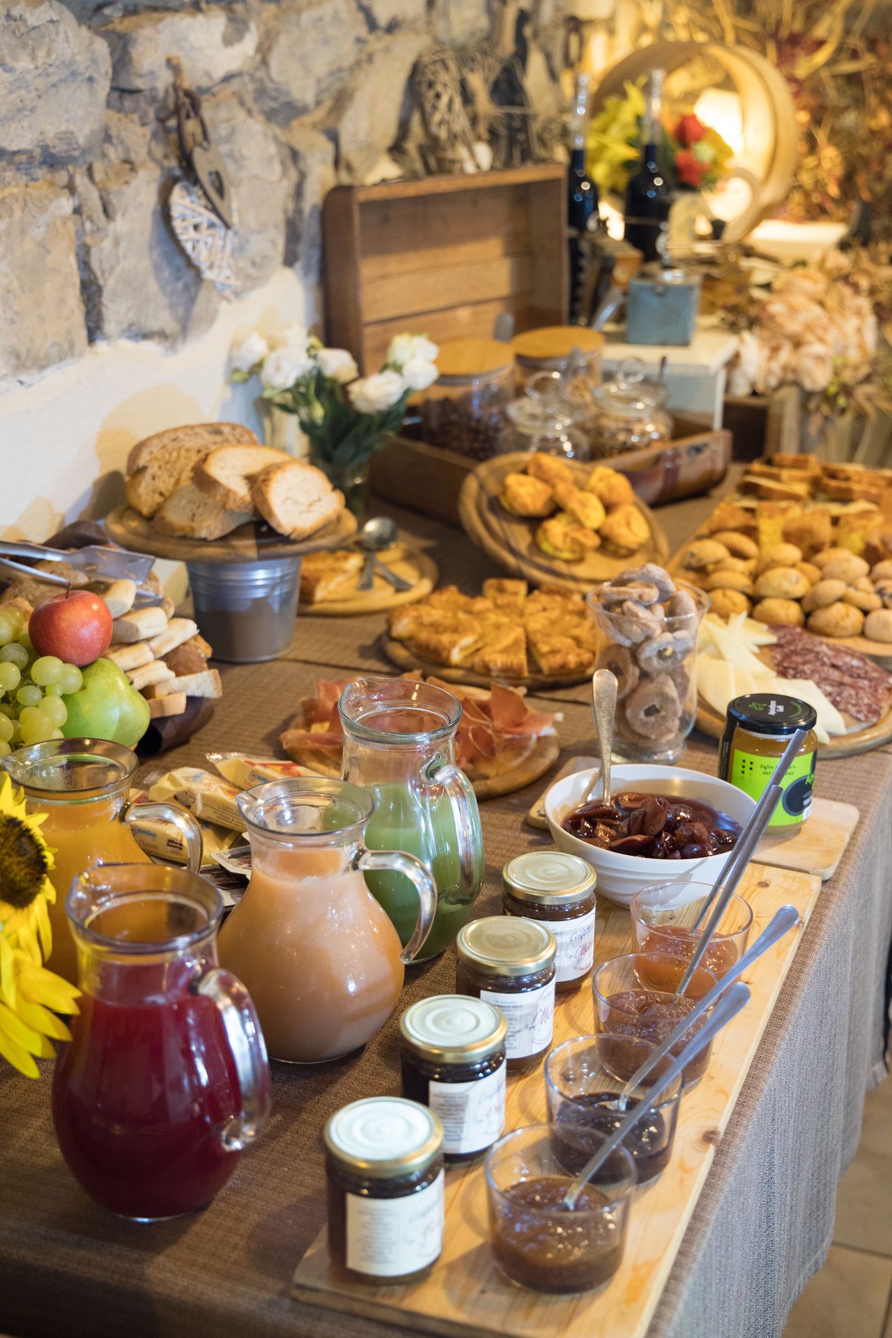 la colazione di Mara, apprezzatissima dai nostri clienti. Prodotti freschi di giornata